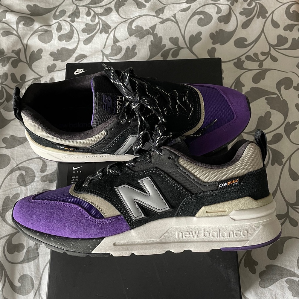 New Balance 997H runner sz 9.5 🟣⚫️ No Box